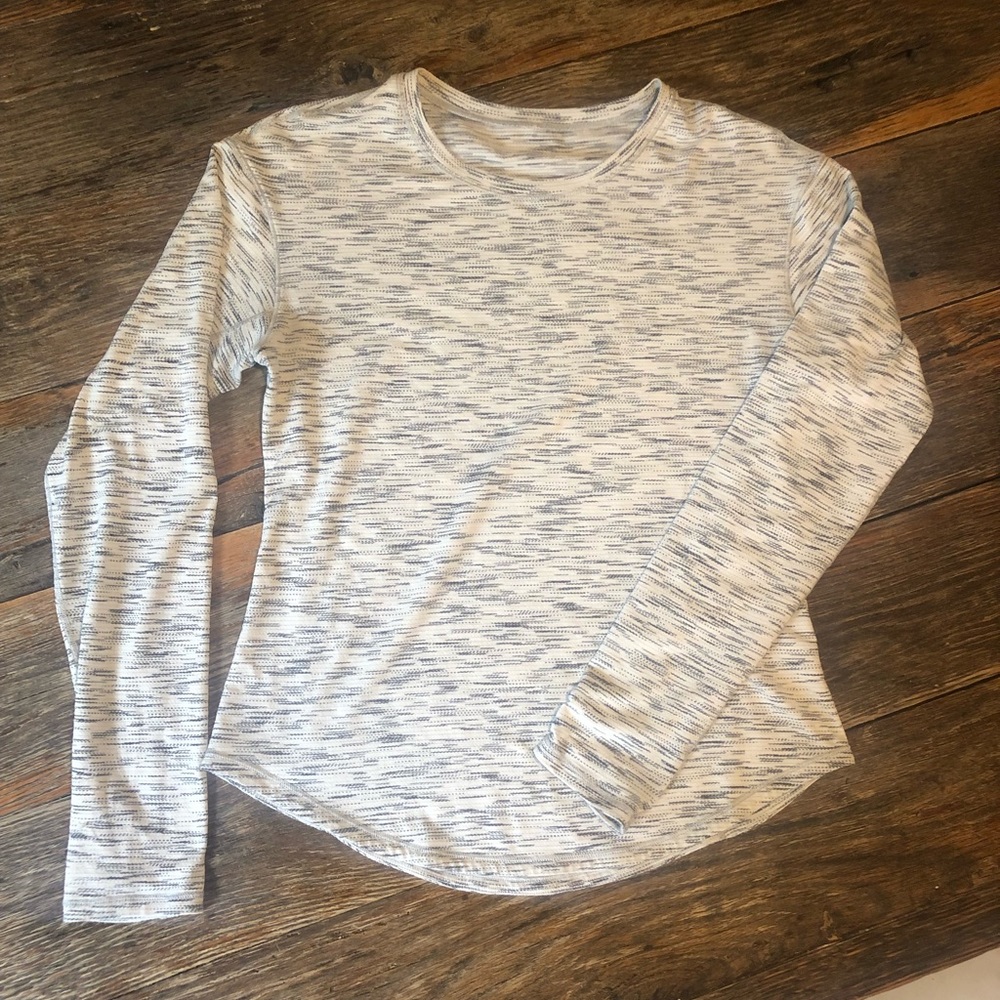 Lululemon long sleeve shirt, size 4